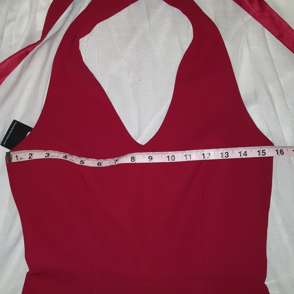 NWT! Sz4 Tall Guess Victoria Red halter jumpsuit. - Picture 7 of 8